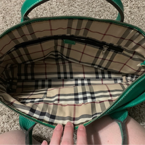 Vintage Burberry Green Purse - Picture 3 of 10